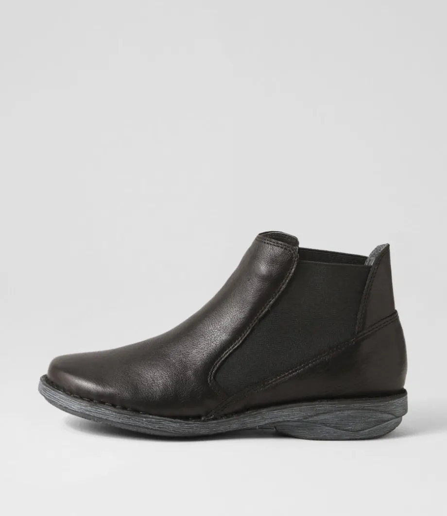 Rosiel Black Leather Chelsea Boots