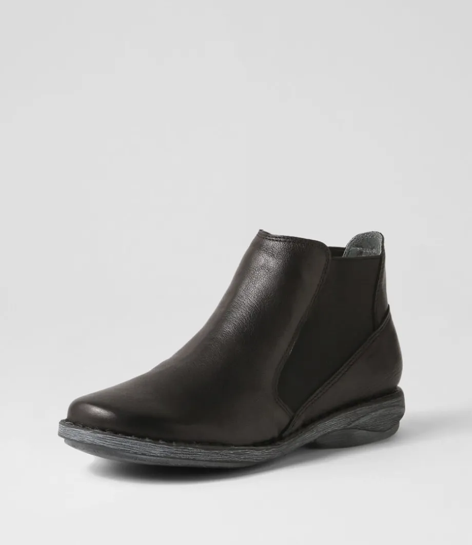 Rosiel Black Leather Chelsea Boots