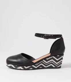 Rylaf Black Aztec Leather Clogs