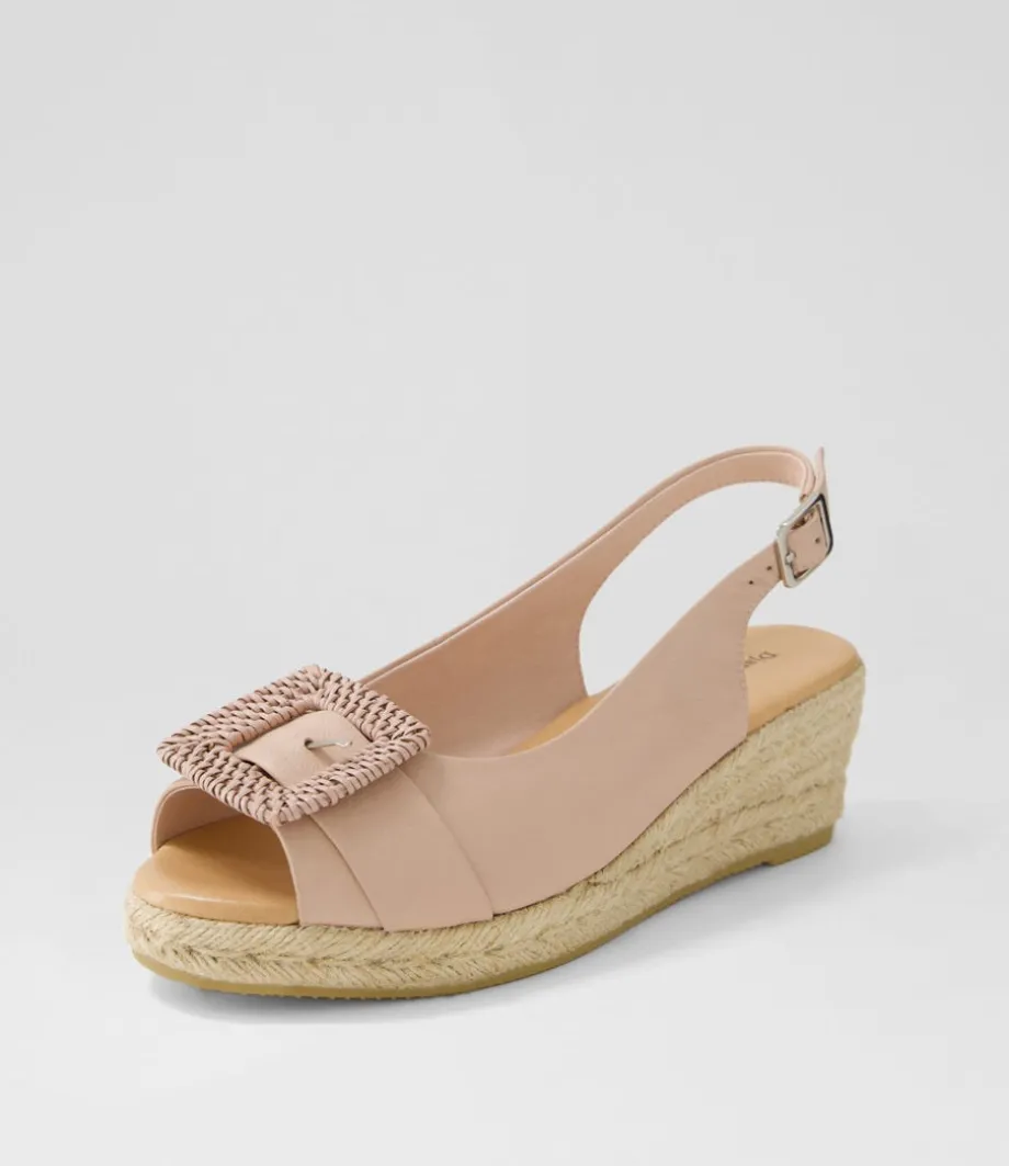 Saloso Rose Leather Buckle Sandals