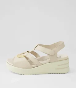 Sharrell Xw Almond Leather Sandals