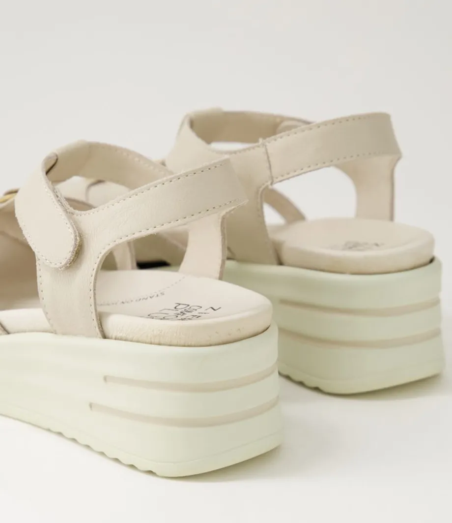Sharrell Xw Almond Leather Sandals