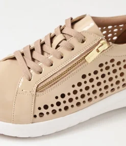 Shovo Xf Latte Wrinkle Patent Sneakers