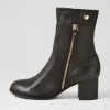 Skyy Black Leather Chelsea Boots