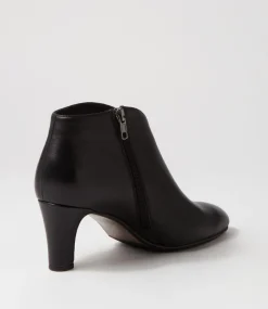 Templess Black Leather Ankle Boots