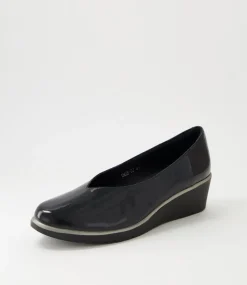 Umme Black Patent Leather Wedge Heels