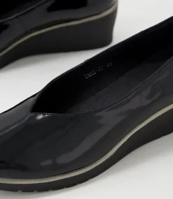Umme Black Patent Leather Wedge Heels
