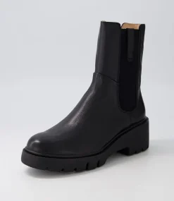 Unita Black Leather Chelsea Boots
