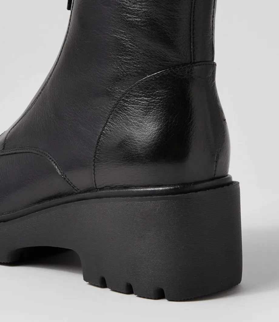 Uruba Black Leather Ankle Boots