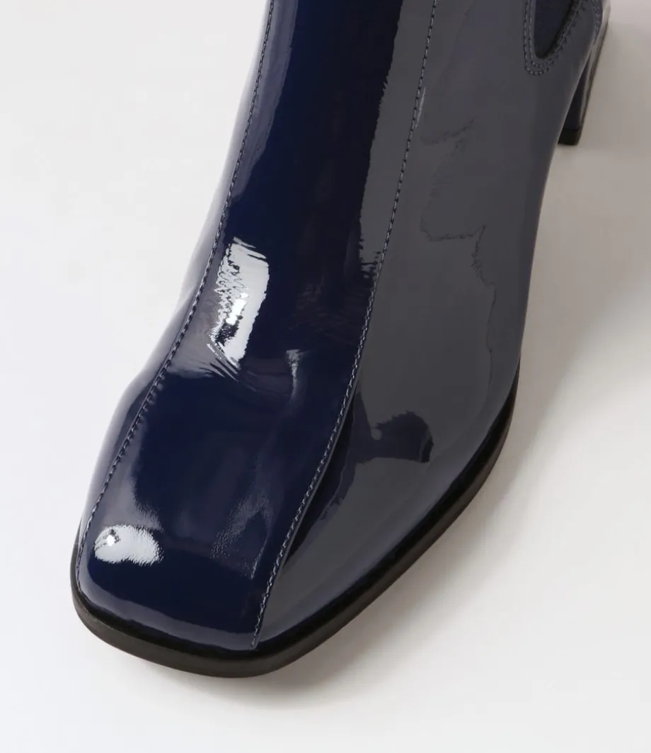 Werdy Saphire Patent Leather Chelsea Boots