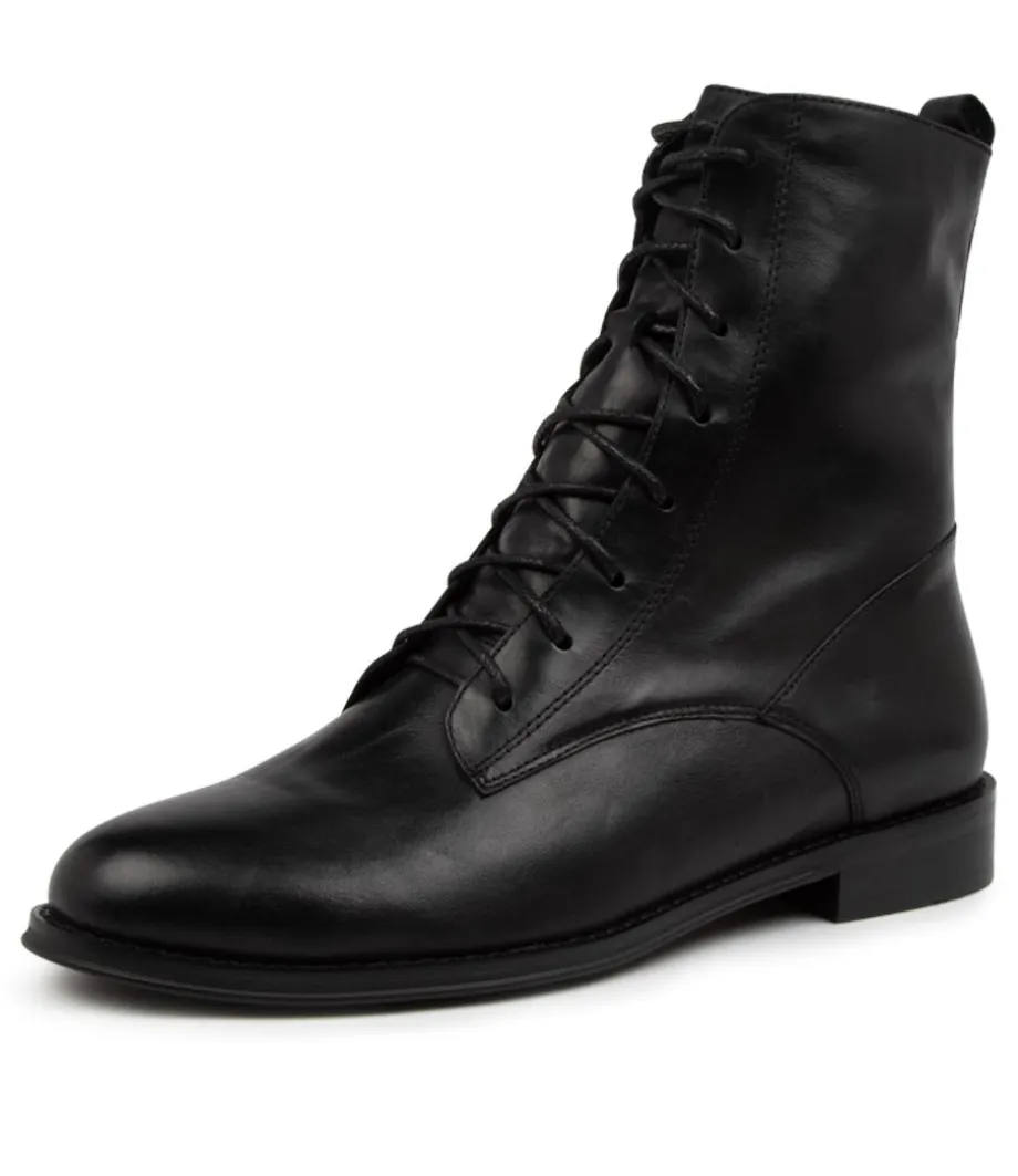 Yago Black Leather
