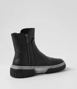 Yeliza Black White Leather Ankle Boots