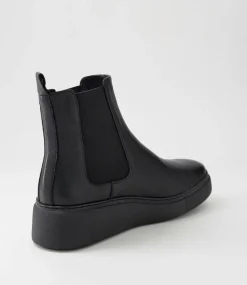 Yestin Black Leather Chelsea Boots