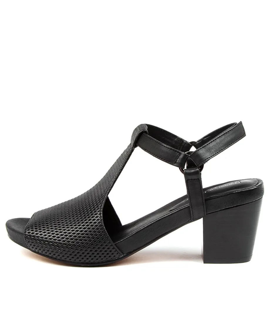 Zettie Black Leather