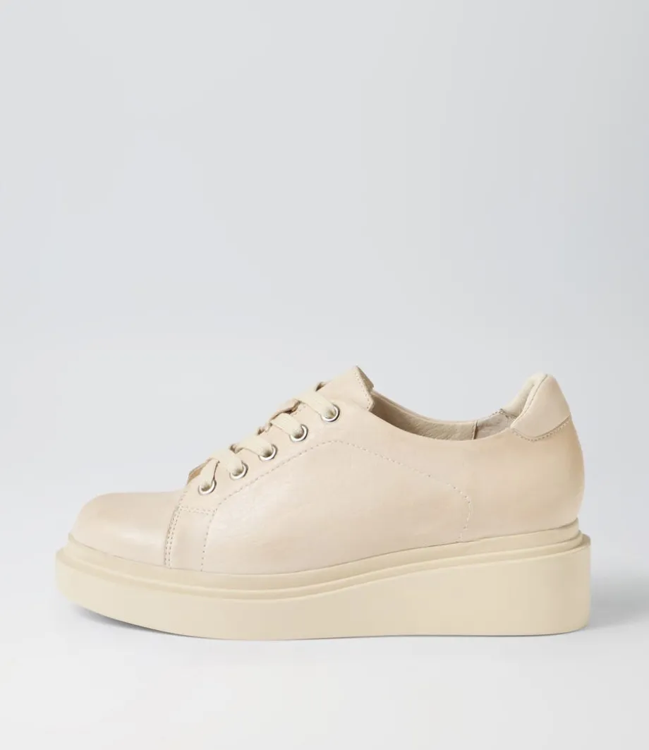 Zilyar Milk Leather Lace Up Flats